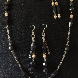 Vintage inspired 4 piece set.